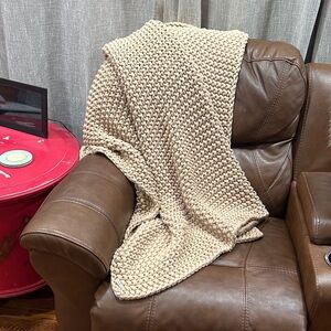 Pottery Barn Chunky Knit Throw in Tan
